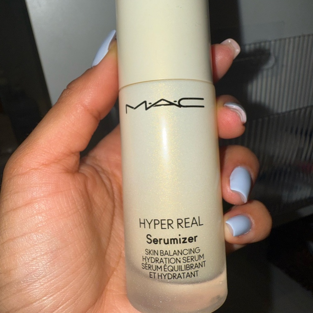 MAC Cosmetics Cream Primer for a Flawless Base